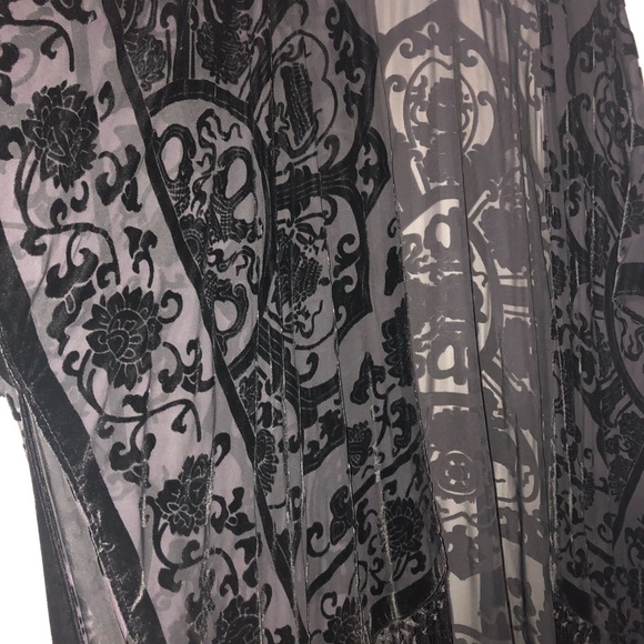 Black Velvet Burnout "Kimono" w/ Fringe - Picture 5 of 5